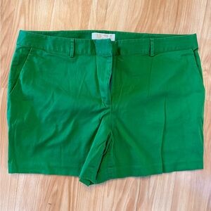 Michael Kors Green Bermuda Shorts Tailored Cotton Blend inseam 4”. fit 12/14